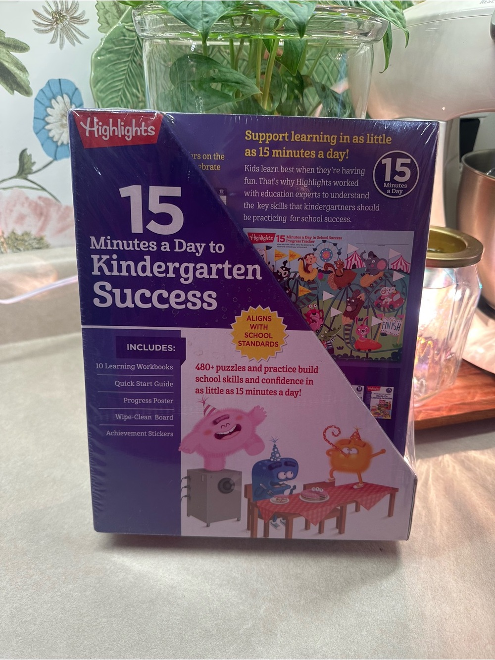 Highlights 15 Minutes A Day Kindergarten Success